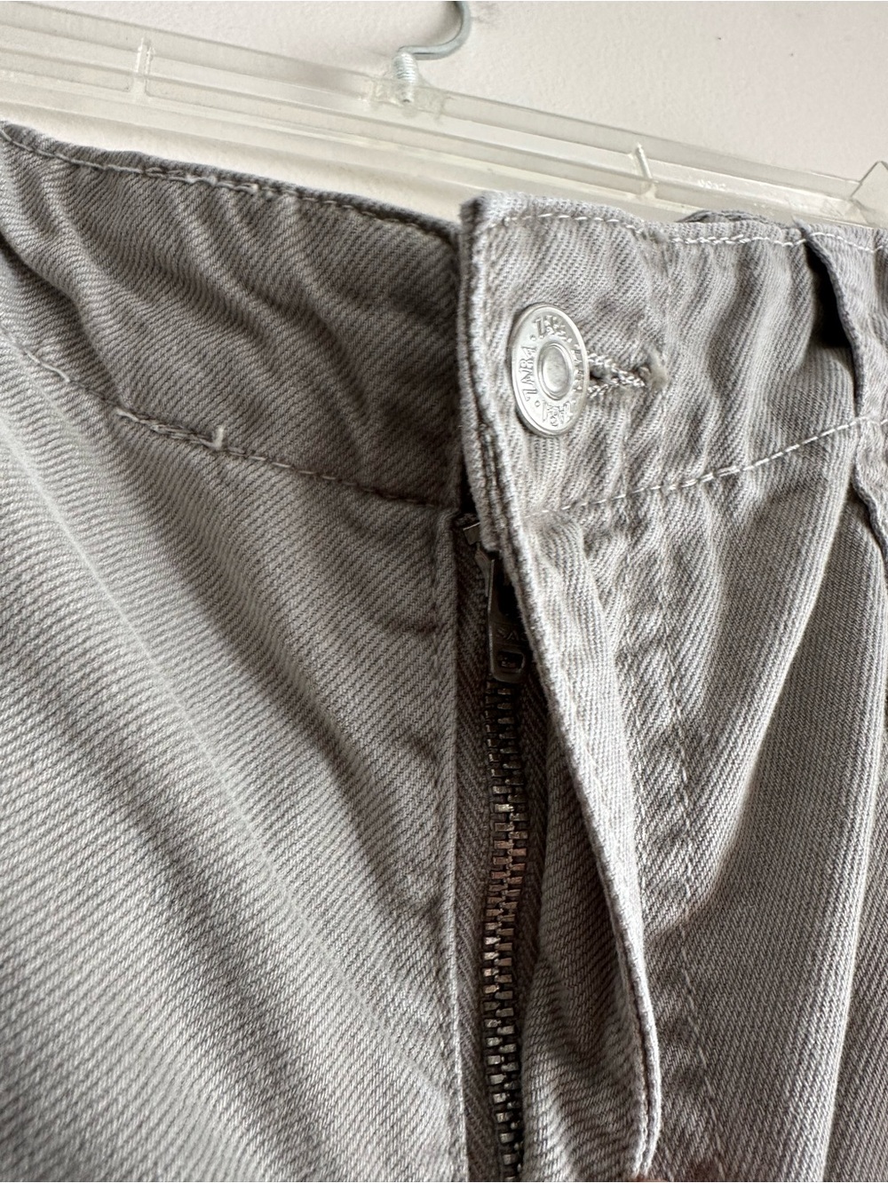 Zara • Mid Rise Adjustable Tab Cotton Cargo Pants - Picture 2 of 9